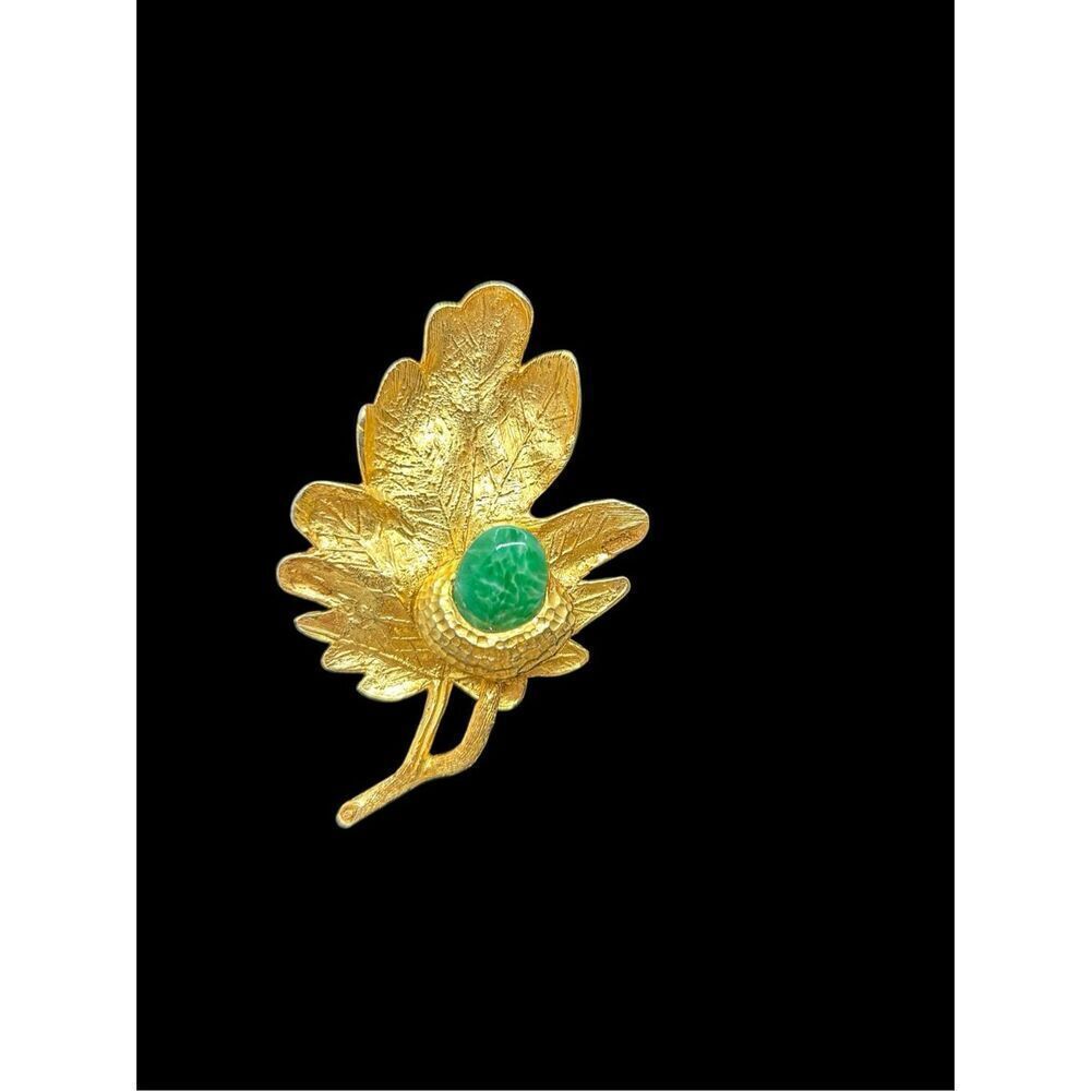 Vintage Trifari Style Gold-Tone Oak Leaf Brooch with Green Cabochon, Mid-Century